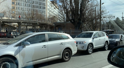 Trio cu Toyota și BMW se repetă tot mai des. Astăzi, un nou accident în lanț cu implicarea acestor mărci - Photo
