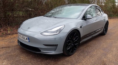 (VIDEO) Tesla Model 3 cu sunet de Lamborghini cu motor V12! Vezi ce modificări a suferit EV-ul - Photo