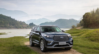 SUV-uri mari, cu motoare mici! Ford echipează noul Explorer cu un motor de doar 2.0 litri volum - Photo