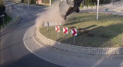 Suzuki a ajuns în sfârșit la înălțime, decolând de pe un sens giratoriu (VIDEO) - Photo