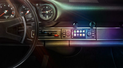 Porsche aduce tehnologiile moderne în mașinile clasice, retro, cu noile sisteme multimedia! - Photo