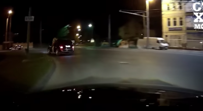 (VIDEO) La nici 24 de ore de la gravul accident, distracția tinerilor continuă pe străzile capitalei! - Photo