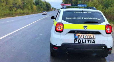 Ghinion pentru un echipaj IP! Mașina de serviciu a ofițerilor a alunecat în râul Răut Ghinion pentru un echipaj IP! Mașina de serviciu a ofițerilor a alunecat în râul Răut - Photo