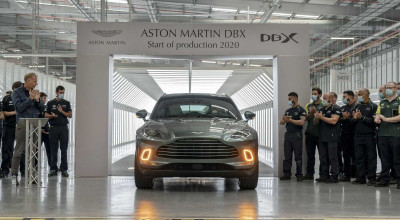 Aston Martin a asamblat primul exemplar DBX! SUV-ul britanicilor este primul model produs la uzina din Saint Athan - Photo