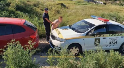 (VIDEO) Un tânăr de 17 a furat o mașină și a încercat să fugă de poliție lovind violent vehiculul de patrulare! - Photo