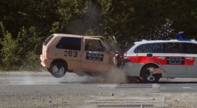 (VIDEO) Vezi cum a evoluat siguranța automobilelor în ultimele decenii din acest crash test! - Photo