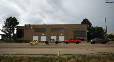 (VIDEO) Experiment inedit: Poate un Smart EV tracta un Jeep? Dar dacă se mai adaugă două camionete? - Photo