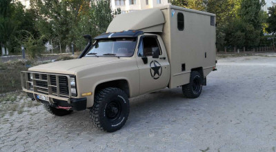 Mașina cu care să descoperi Moldova este acum de vânzare! Are un motor diesel de 6.2 litri și loc de dormit - Photo