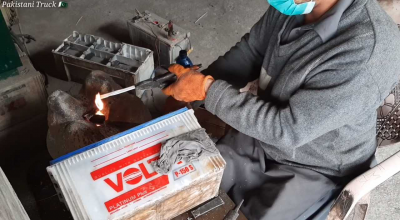 Uimitor nu? În Pakistan, bateriile auto ”moarte” nu se aruncă, ci le repară! (VIDEO) - Photo