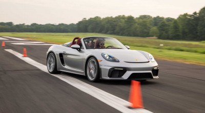 (VIDEO) Nou record mondial pentru cel mai rapid slalom, setat de o tânără de 16 ani la volanul unui Porsche - Photo