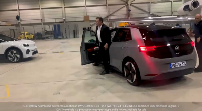(VIDEO) Elon Musk a condus alături de CEO-ul Volkswagen, Herbert Diess, noul ID.3 - Photo
