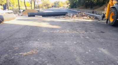NU a fost o eroare! Primăria explică de ce a fost nevoie de a strica asfaltul proaspăt turnat de pe strada Albișoara NU a fost o eroare! Primăria explică de ce a fost nevoie de a strica asfaltul proaspăt turnat de pe strada Albișoara - Photo