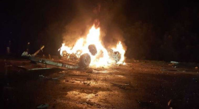 Accident tragic la Drochia: Un bărbat, blocat între fiare, a ars de viu - Photo