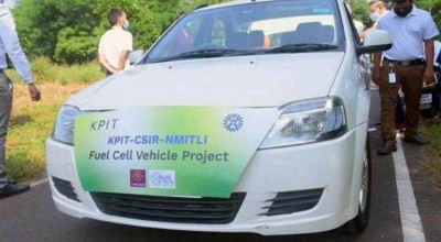 Indieni au tranformat un Logan vechi într-un vehicul cu sistem de propulsie cu hidrogen - Photo