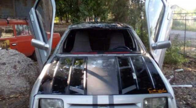 Acest Ford Sierra cu lambo doors a fost furat recent în Soroca. Acum poliția cere ajutor în găsirea mașinii dar și a făptașilor Acest Ford Sierra cu lambo doors a fost furat recent în Soroca. Acum poliția cere ajutor în găsirea mașinii dar și a făptașilor - Photo