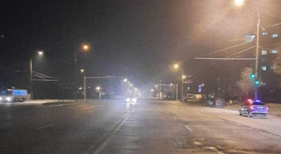 O minoră a decedat după ce a fost lovită din plin de un Volvo, pe șos. Hîncești din capitală - Photo