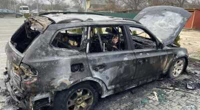 Mașinile unui protestatar din Căușeni venit în Chișinău, au fost incendiate noaptea trecută! (VIDEO) Mașinile unui protestatar din Căușeni venit în Chișinău, au fost incendiate noaptea trecută! (VIDEO) - Photo