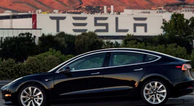 Tesla ar putea fi impusă să recheme în service 158.000 de mașini din cauza sistemului de infotainment defect - Photo