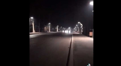 Doi indivizi se întrec cu BMW-urile chiar în parcul Valea Trandafirilor! Poliția? Nu, n-am auzit (VIDEO) - Photo