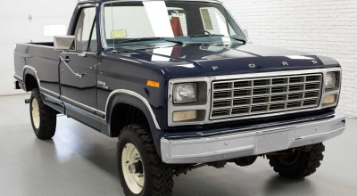Merită investiția? Acest Ford F-250 din 1980, practic fără parcurs, s-a vândut pentru 97.000 $ - Photo