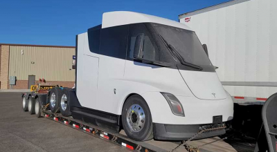 (VIDEO) Tesla Semi, privit îndeaproape. Până la finele anului curent ar putea fi produse 2.500 de unități - Photo