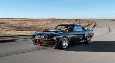 Acest restomod veritabil, un Shelby GT500CR în interpretare modernă, se laudă cu o caroserie din fibră de carbon și 810 CP - Photo