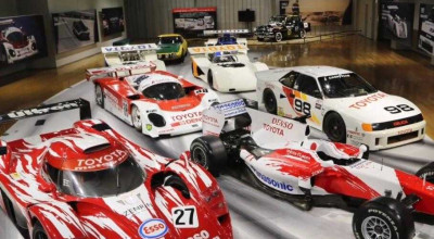 (VIDEO) Toyota lansează un tur virtual al expoziției impresionante de mașini de curse - Photo