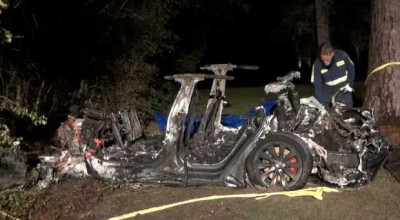 Tesla insistă că sistemul autopilot nu se poate face vinovat în accidentul tragic în care au decedat doi oameni - Photo