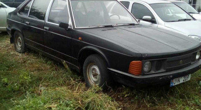 Tatra 613, cu motor V8 sub capotă și numere noi, se prăfuiește în așteptarea unei vieți mai bune - Photo