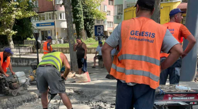 Vă place cum arăta str Ion Creangă după reparație? Acum vedeți ce săpături noi se fac în asfaltul proaspăt! - Photo