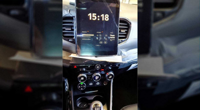 Noua generație Lada Vesta va obține un display tactil, asemănător cu cel utilizat de către Tesla - Photo