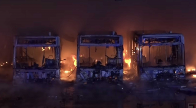 Un Mercedes electric a provocat un incendiu într-un muzeu, în urma căruia au ars 20 de autobuze - Photo