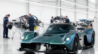 Aston Martin a pornit producția noului hypercar Valkyrie, iar primul exemplar a fost deja finalizat - Photo