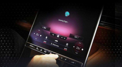 Clienții Mercedes vor putea face cumpărături online direct din mașină, fără a apela la telefon! - Photo