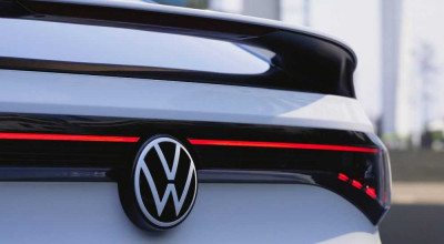 Volkswagen a fost acționat în judecată de activiștii de mediu, din cauza că nu oprește producția motoarelor termice - Photo