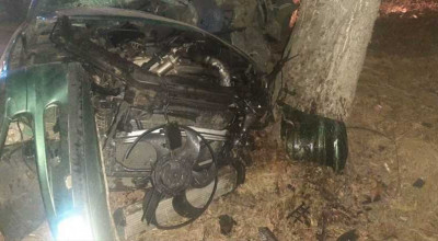 Accident tragic la nordul țării! Șoferul de 18 ani a decedat pe loc, iar pasagerii au fost transportați la spital - Photo