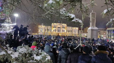 Guvernul Kazahstanului a demisionat în urma protestelor violente provocate de prețurile mărite la combustibil - Photo
