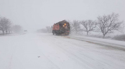 ASD a răspândit 1.803 de tone de antiderapant și a intervenit cu o serie de lucrări pe drumurile naționale - Photo