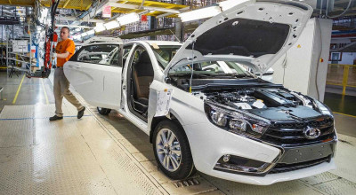 Află câte modele va mai putea produce AvtoVAZ în cazul în care Renault se alătură sancțiunilor - Photo