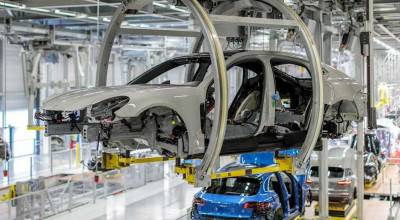 Porsche sistează activitatea uzinei din Leipzig din cauza lipsei de componente care erau livrate din Ucraina! - Photo