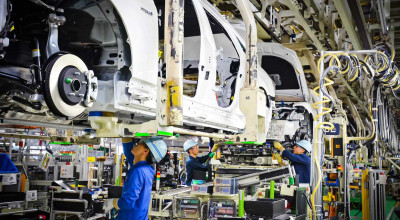 Toyota va reduce capacitatea procesului de producție a mașinilor - Photo