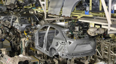 Mazda sistează activitatea la două fabrici din Japonia - Photo