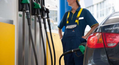 ANRE publică noile prețuri plafon! Află ce cifre vor afișa mâine benzinăriile - Photo