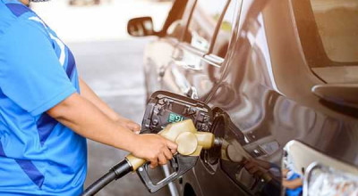 Benzina în continuare în creștere, iar motorina va avea preț mai mic! Vezi ce prețuri a afișat ANRE - Photo