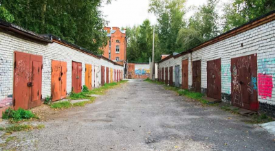 Autoritățile din Rusia au preîntâmpinat șoferii că le vor confisca garajele dacă le vor folosi pentru alte scopuri - Photo