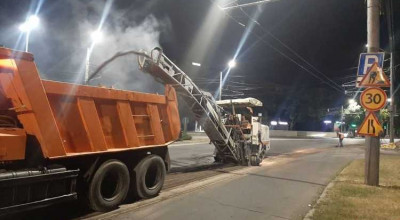 Pe strada Calea Ieșilor din capitală au început lucrările de reparație - Photo