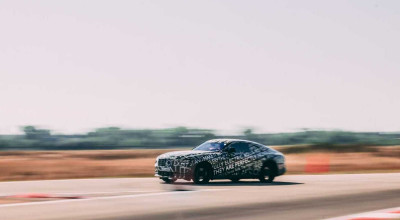 (FOTO) Primul Rolls-Royce cu zero emisii, surprins în teste pe Riviera Franceză - Photo