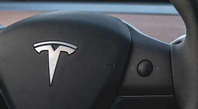 Tesla planifică să ajungă la o producție de 2 milioane de mașini până la final de an - Photo