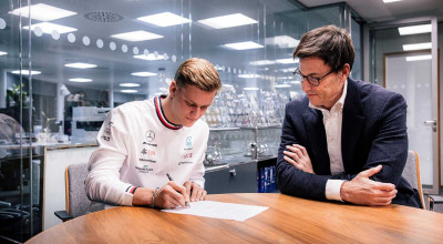 Merge pe urmele tatălui! Mick Schumacher va deveni pilot de rezervă pentru echipa Mercedes - Photo