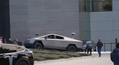 Tesla Cybertruck a dezamăgit internauții cu capacitățile sale de off-road - Photo